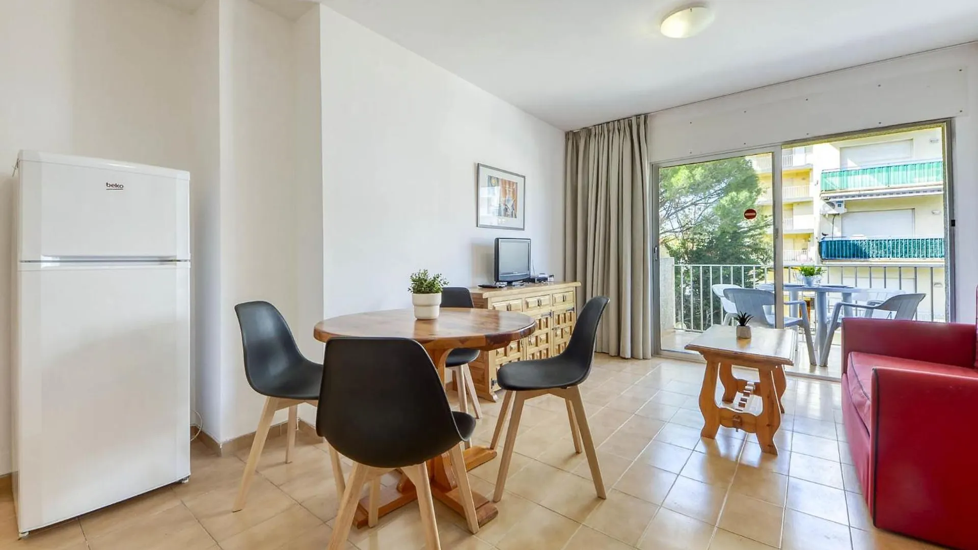 Apartment Mismar-7 By Interhome Ρόζες