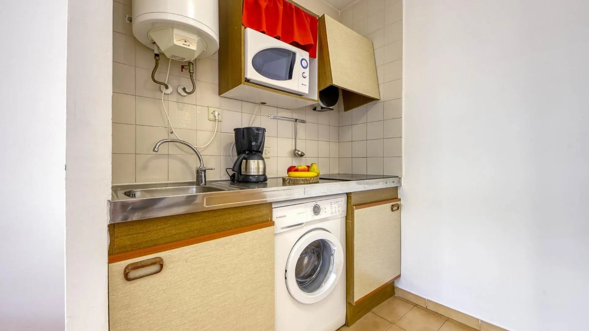 Apartment Mismar-7 By Interhome Ρόζες