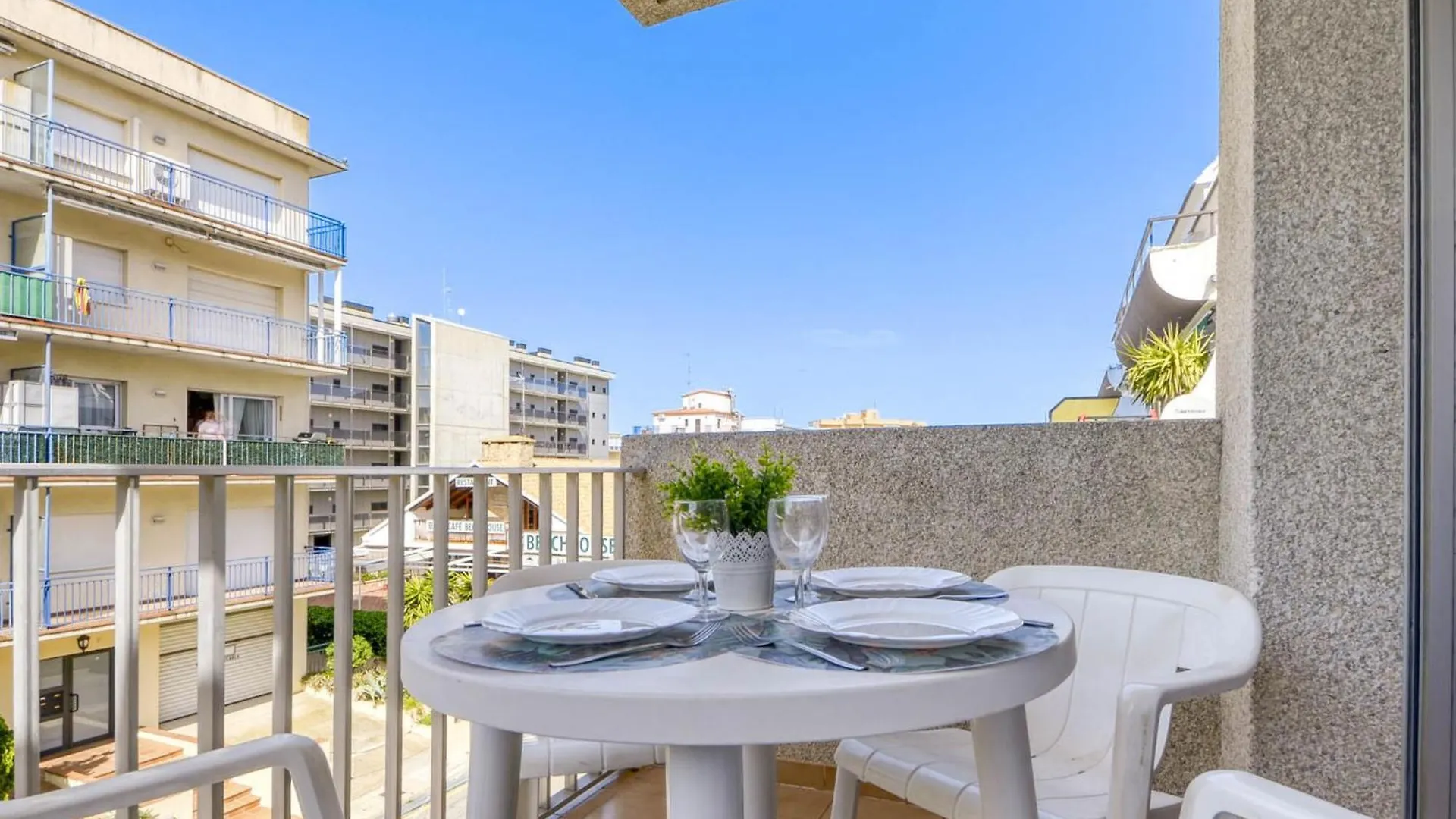 Apartment Mismar-7 By Interhome Ρόζες